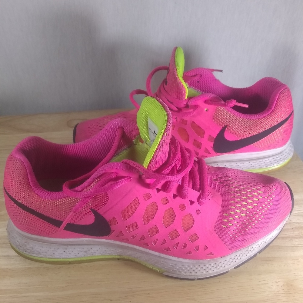 Nike hot pink over lime green pegasus 31 sneakers